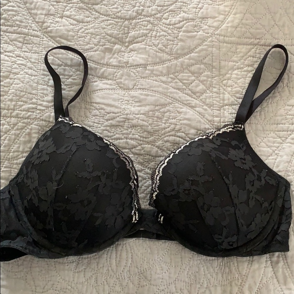 Black lace bra size 36C